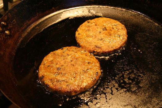 Mushroom burgers in the pan