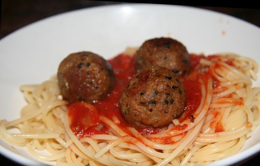 Spaghetti & meatless meatballs